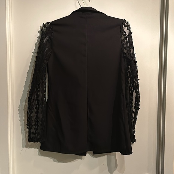 Pretty Little Thing Blazer - Picture 6 of 9